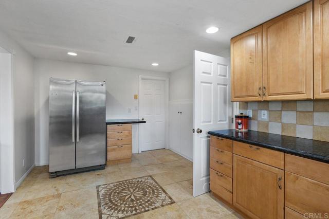 5448 Noah Way, San Diego CA: https://media.crmls.org/mediaz/d66e2dff-4c2d-4c2a-87f4-30e0df9231d0.jpg