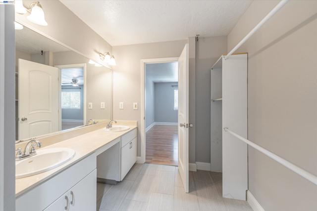 Image 22 of 36 For 6735 Stephan Ct