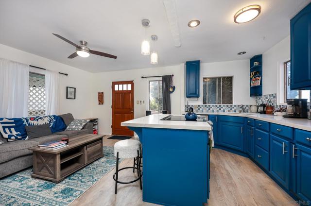 4375 77 Arizona St, San Diego CA: https://media.crmls.org/mediaz/d66ec426-03d4-4641-a7bd-89e9cfbca5e5.jpg