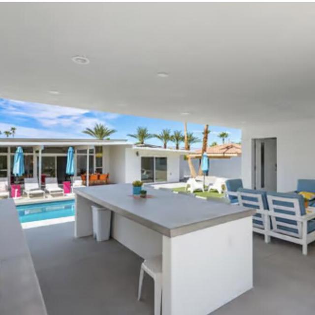 73421 Joshua Tree Street, Palm Desert CA: https://media.crmls.org/mediaz/d66f04f2-ce4f-4120-86e9-01a4963fb5c8.jpg