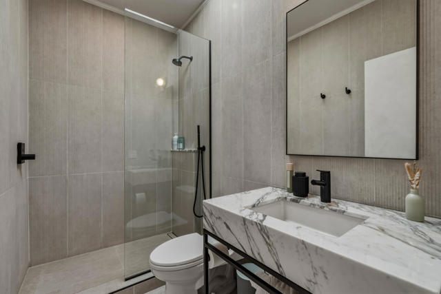 149 Lake Shore Drive, Rancho Mirage, CA 92270