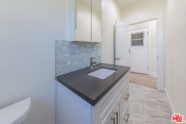 801 N Alexandria Avenue, Los Angeles CA: https://media.crmls.org/mediaz/d66ffb2f-9548-4a97-a897-417cc2b015a2.jpg