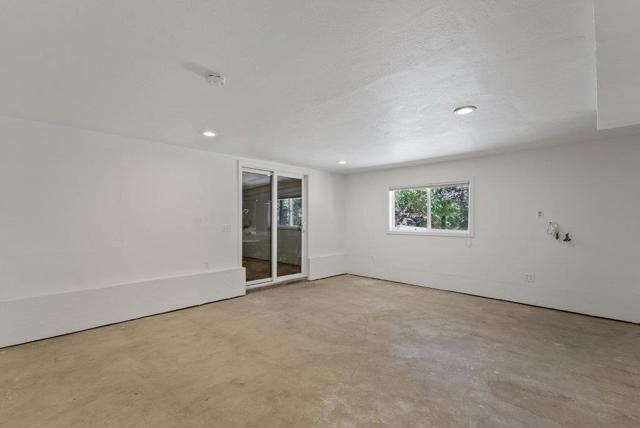 794 Cathedral Drive, Aptos CA: https://media.crmls.org/mediaz/d6701db7-b63e-4197-a3b5-f4f4724652a7.jpg