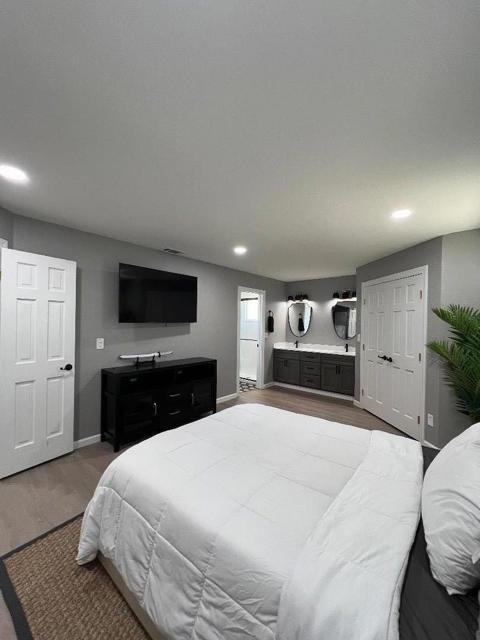 8613 Elk Way, Elk Grove CA: https://media.crmls.org/mediaz/d67071c6-7911-4264-b626-bab39c58c83d.jpg