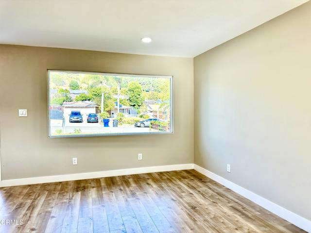 5063 Cypress Lane, Ventura CA: https://media.crmls.org/mediaz/d670c286-00c5-49dc-ab12-e6eb087db631.jpg