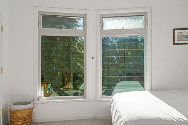 23185 Old Santa Cruz Highway, Los Gatos CA: https://media.crmls.org/mediaz/d6713f71-d81f-405e-8f01-6f91cc07d2a4.jpg