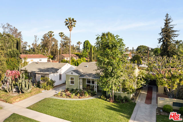 11536 Otsego Street, Valley Village CA: https://media.crmls.org/mediaz/d671ba45-a5b7-4a57-9bc6-db132b3f90f0.jpg