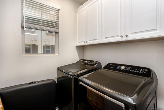 16206 Veridian Cir, San Diego CA: https://media.crmls.org/mediaz/d671deab-faa2-4b19-9f6c-d5b8f25e8123.jpg