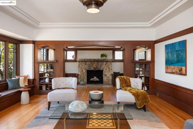 971 Santa Barbara Rd, Berkeley CA: https://media.crmls.org/mediaz/d671e285-71b9-457b-9c7a-e9ee4506b63e.jpg