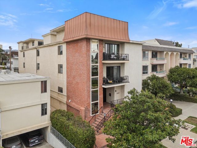 2 Bed Home for Sale in Los Angeles, California