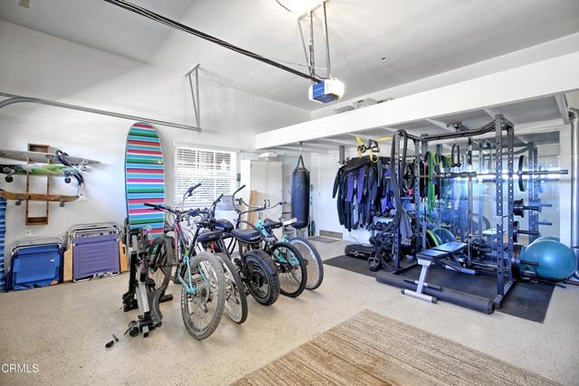 2965 Surfrider Avenue, Ventura CA: https://media.crmls.org/mediaz/d6724802-d8d3-4c23-8706-0ac41a17d64f.jpg