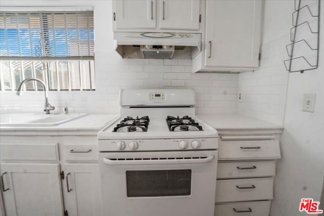 5036 Echo Street, Los Angeles CA: https://media.crmls.org/mediaz/d6730cdf-d605-49c8-bb7f-d4efeeadb1a4.jpg