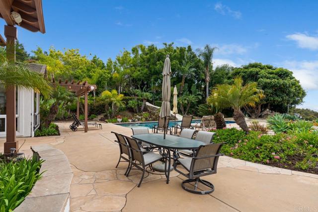 Detail Gallery Image 65 of 73 For 332 Cantle Ln, Encinitas,  CA 92024 - 5 Beds | 5/1 Baths