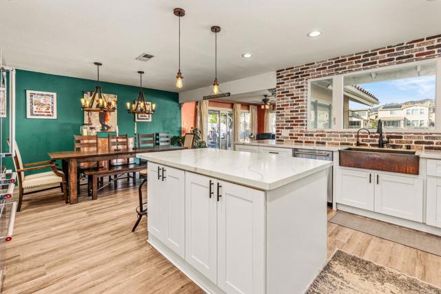 Detail Gallery Image 7 of 24 For 1554 W Country Club Ln, Escondido,  CA 92026 - 3 Beds | 2 Baths