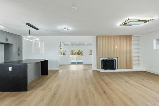 Detail Gallery Image 13 of 52 For 8868 Gowdy Ave, San Diego,  CA 92123 - 5 Beds | 4 Baths