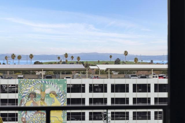 555 Laurel Avenue, San Mateo CA: https://media.crmls.org/mediaz/d674c5f1-dacf-4c95-9489-6a52c5d61002.jpg