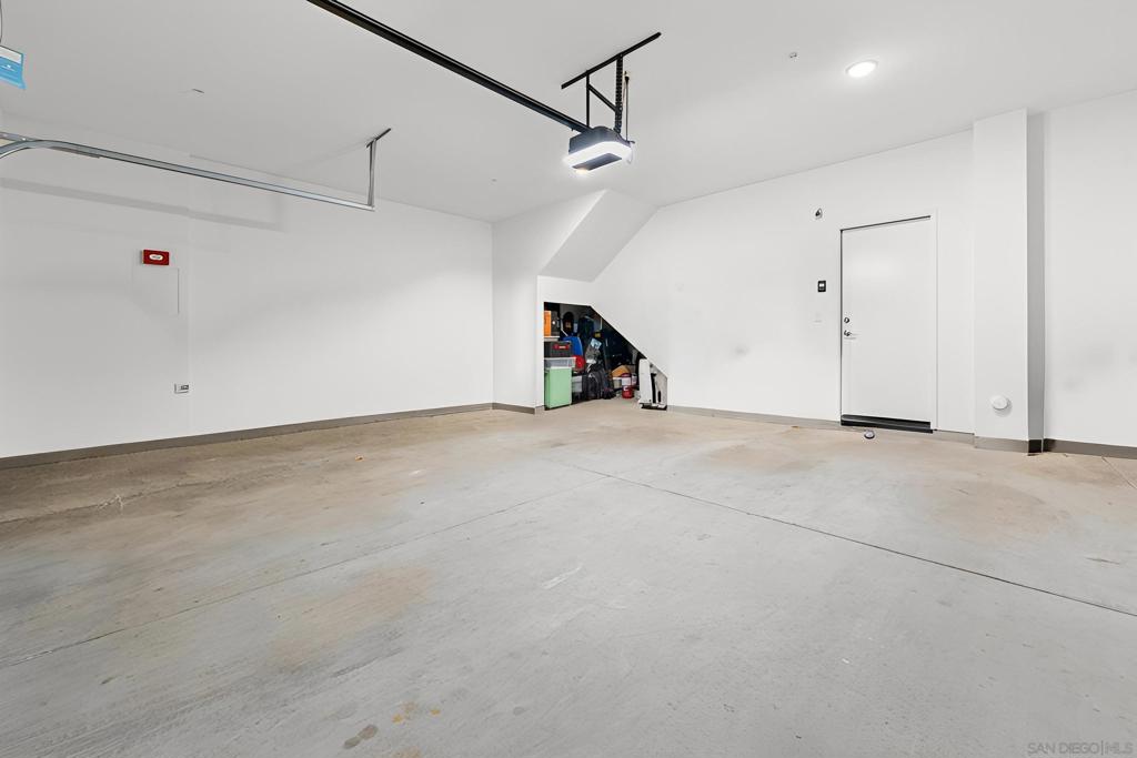 MLS #250034988SD img 40