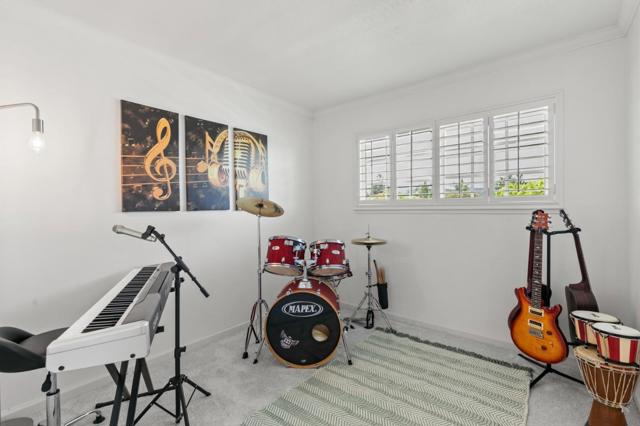 6176 Calle Del Conejo, San Jose CA: https://media.crmls.org/mediaz/d6750931-e57f-49d0-a1c7-db3b6959c0d8.jpg