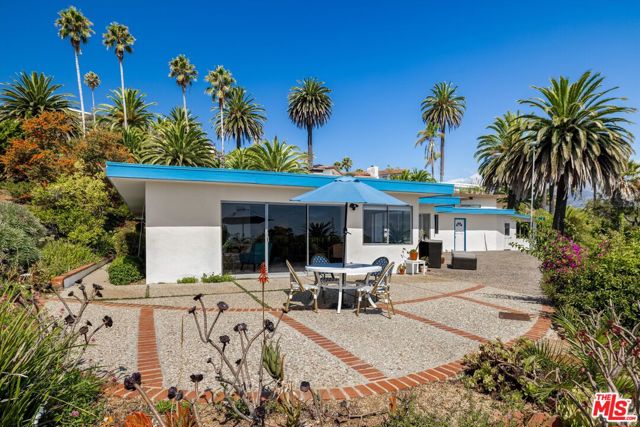 540 Miramonte Drive, Santa Barbara CA: https://media.crmls.org/mediaz/d676d979-0c54-4f67-b534-64ed54f4665f.jpg