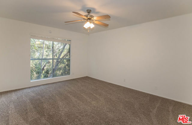 410 S Barrington Avenue, Los Angeles CA: https://media.crmls.org/mediaz/d676e8be-5b7c-4ecb-9ee7-747ccaacdec5.jpg