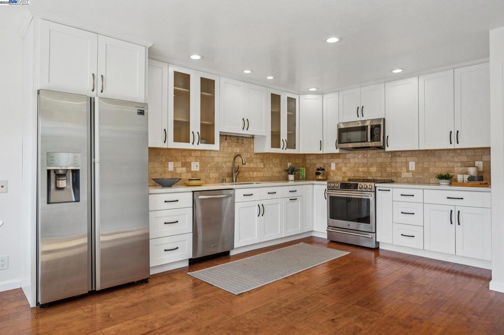3337 Solomon Ln