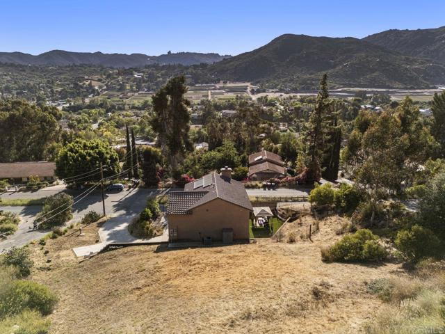 Detail Gallery Image 40 of 43 For 3436 Laurashawn Ln, Escondido,  CA 92026 - 3 Beds | 2/1 Baths