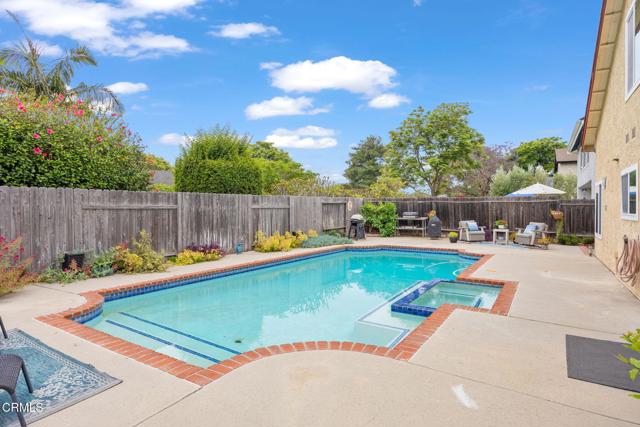 9542 Halifax Street, Ventura CA: https://media.crmls.org/mediaz/d678c6bf-e374-4272-b8a6-d8476955cb2c.jpg