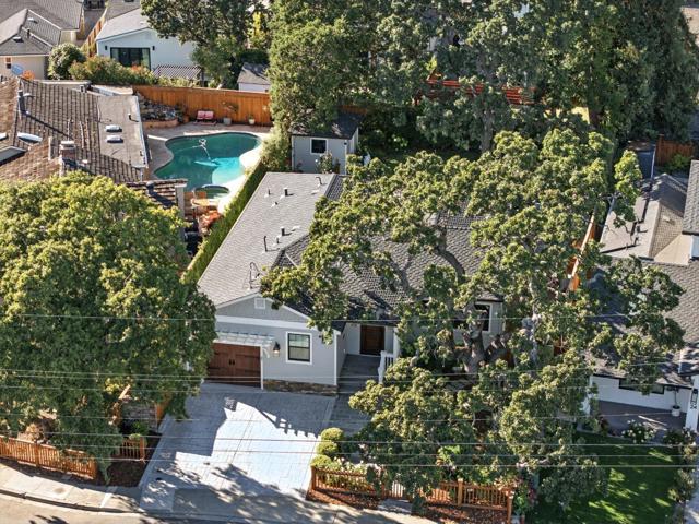 36 Wildwood Avenue, San Carlos CA: https://media.crmls.org/mediaz/d67900bd-ffbb-48bc-9ed3-5fad152401e4.jpg