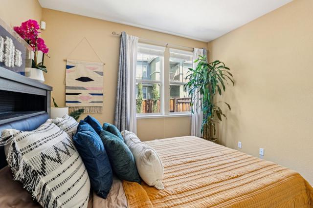 6264 Rocky Point Court, Oakland CA: https://media.crmls.org/mediaz/d67bd75f-937f-4009-9ded-f2bc7cd05dc2.jpg