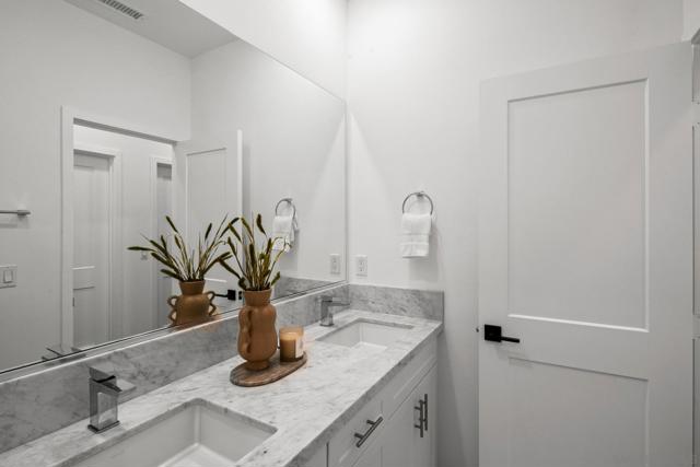 2779 VIA ALTA PL, San Diego CA: https://media.crmls.org/mediaz/d67c07ab-1855-42d2-92ca-0e3a71b89352.jpg