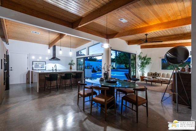 454 E Lindsey Drive, Palm Springs CA: https://media.crmls.org/mediaz/d67c7110-dd94-40c2-8331-209316da0536.jpg