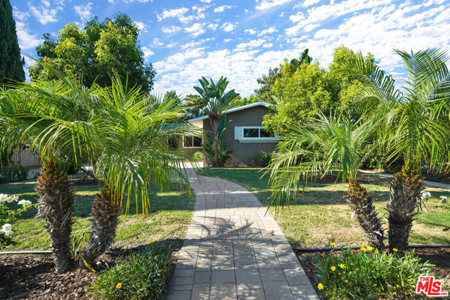 12409 Killion Street photo 2