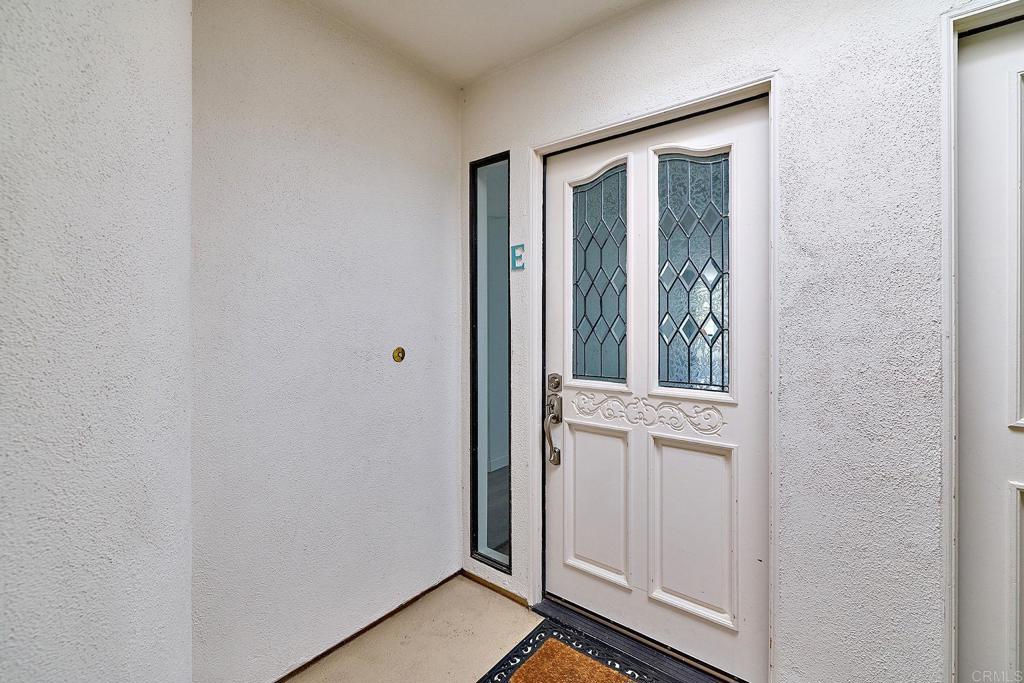 2558 Navarra Drive - photo 3