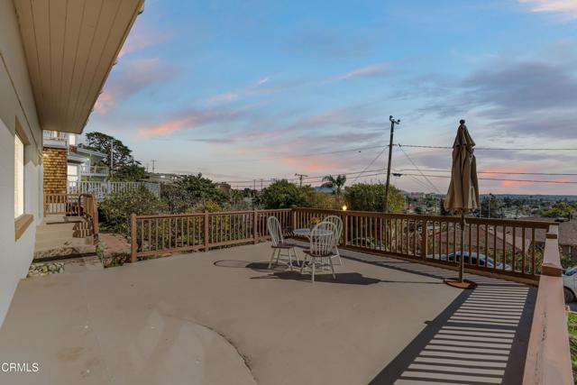 2269 Hyland Avenue, Ventura CA: https://media.crmls.org/mediaz/d67e0fe5-5e12-46ad-bf3d-6534115f61ab.jpg