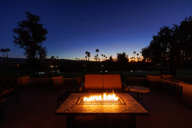 38348 Zinnia E Lane, Palm Desert CA: https://media.crmls.org/mediaz/d67e5fdb-3a7d-4623-a619-134d3c07c14a.jpg