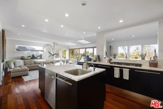 7483 Palo Vista Drive, Los Angeles CA: https://media.crmls.org/mediaz/d67ef8b8-cc33-4cde-a776-b75590b2c8a5.jpg