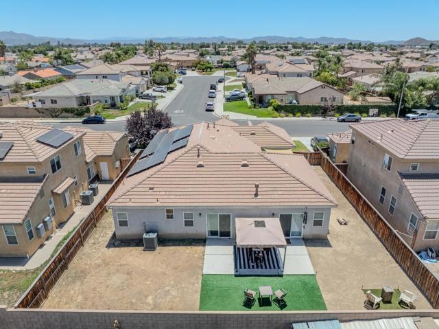 2127 Roanoke Street, San Jacinto CA: https://media.crmls.org/mediaz/d6801556-5957-4879-9079-abf04e74c209.jpg