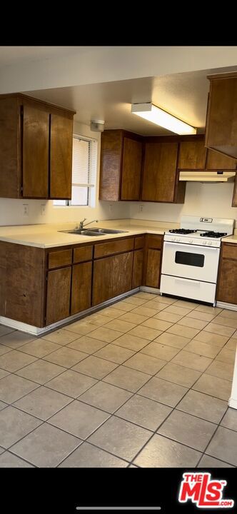 61627 Capilla Drive, Joshua Tree CA: https://media.crmls.org/mediaz/d68026d3-dea8-4d16-99a1-bf715a8c22c0.jpg
