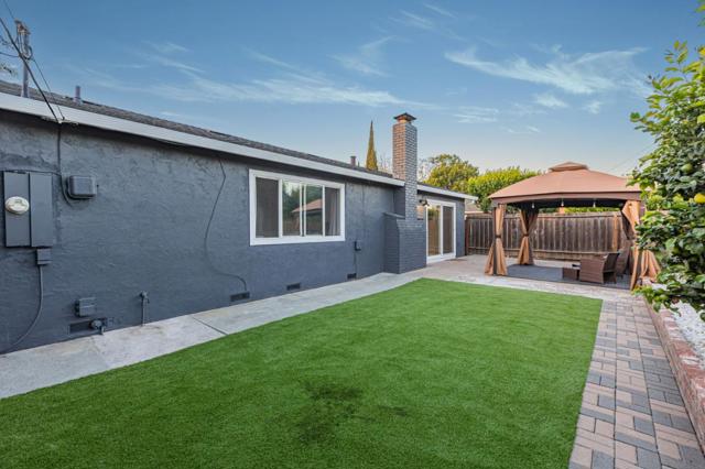 342 Swaps Drive, San Jose CA: https://media.crmls.org/mediaz/d68212aa-e9ce-4dbc-bd87-d0fd5439a2bf.jpg
