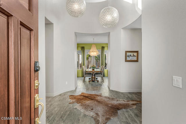 5937 Indian Terrace Drive, Simi Valley CA: https://media.crmls.org/mediaz/d682aad5-3744-4592-9337-cd37c99f4d9a.jpg
