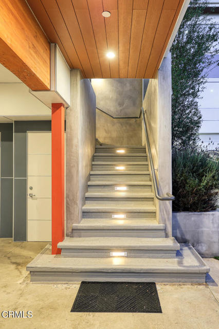 Detail Gallery Image 9 of 75 For 2336 Hidalgo Ave, Los Angeles,  CA 90039 - 4 Beds | 4 Baths