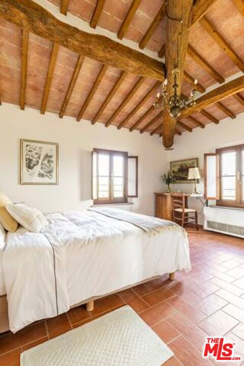 10 Via San Lorenzo, Umbria, ITALY,  CA: https://media.crmls.org/mediaz/d683c2c8-f8d2-4af8-9e2a-b1c8ce4e4fa6.jpg