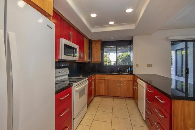Detail Gallery Image 5 of 20 For 534 via De La Valle, Solana Beach,  CA 92075 - 2 Beds | 2 Baths