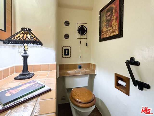 769 Bonita Drive, South Pasadena CA: https://media.crmls.org/mediaz/d68418a7-6135-4b5e-9ba2-677df50e593b.jpg