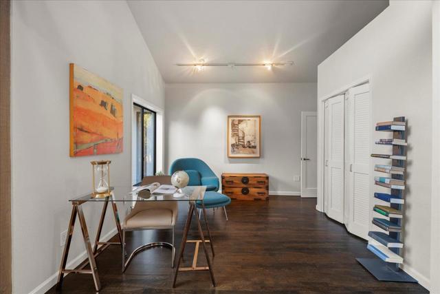 28140 Story Hill Lane, Los Altos Hills CA: https://media.crmls.org/mediaz/d685dbc1-0712-4932-b731-1286b9b9dc13.jpg