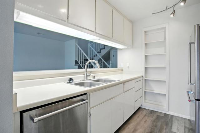 3090 Woods Circle, Davis CA: https://media.crmls.org/mediaz/d686c295-ce31-4ce8-b5da-8cabb4255214.jpg
