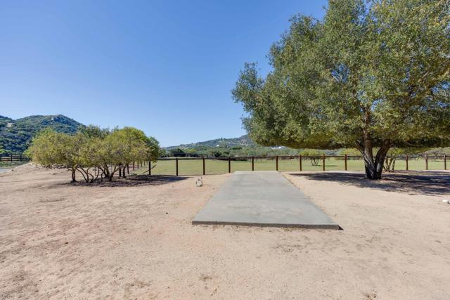 Detail Gallery Image 5 of 60 For 10204 Mount Olympus Valley Rd Rd, Fallbrook,  CA 92028 - 3 Beds | 2/1 Baths