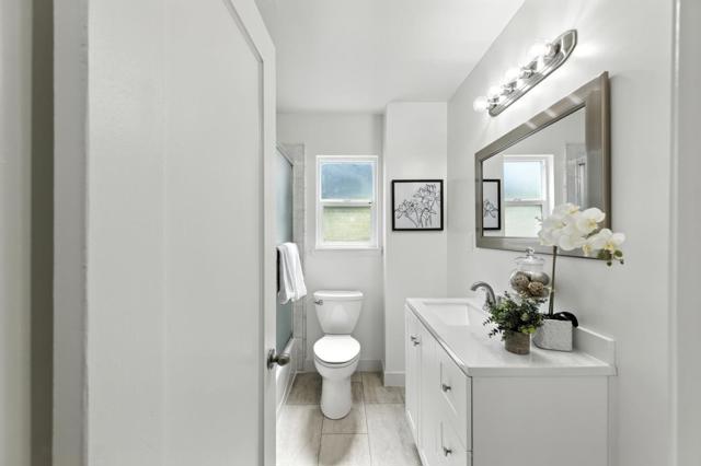 6 Clinton Court, Redwood City CA: https://media.crmls.org/mediaz/d68a56c8-9afd-4bdc-9bde-5dec72d6d5b1.jpg