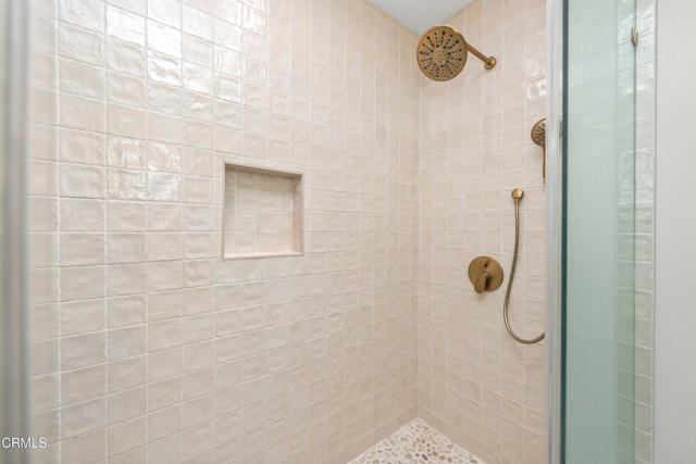 Detail Gallery Image 34 of 65 For 2474 Barbara Dr, –,  CA 93012 - 4 Beds | 3/1 Baths