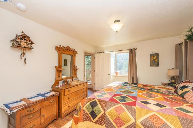 851 Mountain Aire Lane, Trinity Center CA: https://media.crmls.org/mediaz/d68b6c52-bafe-4978-be7e-db821da8d255.jpg